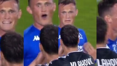 Henderson sfotte Vlahovic durante Empoli-Juve: "Uuh 80 milioni oh"