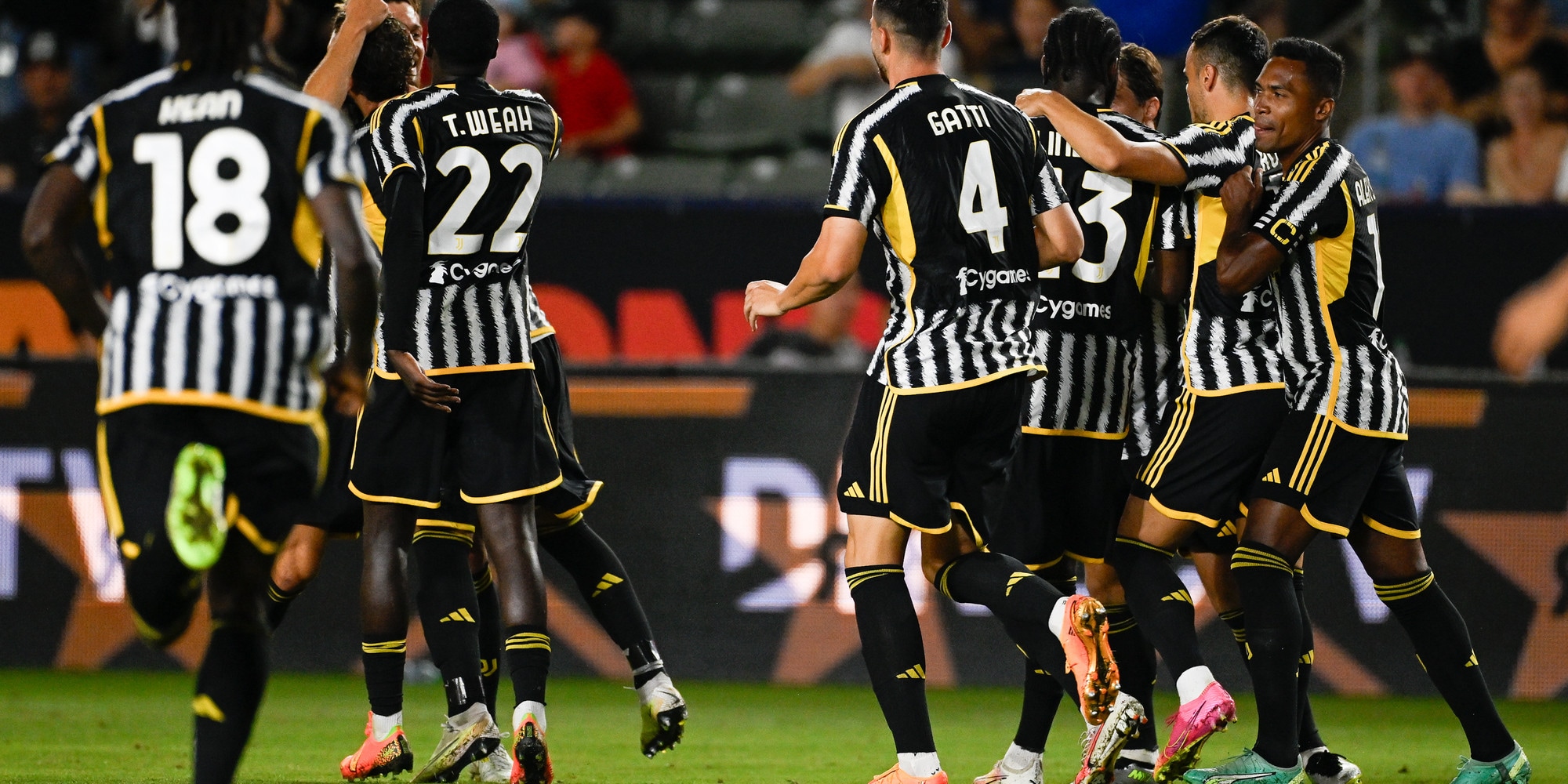 Le magliette più desiderate al mondo: in Top 10 c'è solo la Juve