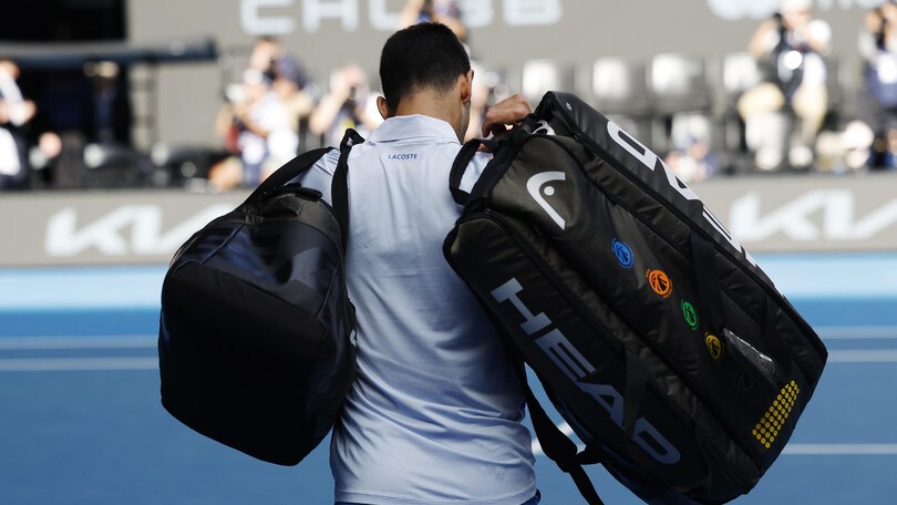Triste, solitario y semifinal: Djokovic, la caduta del Re