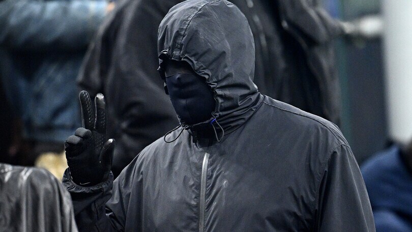 Un uomo mascherato a San Siro per Inter-Atletico: avete capito chi è?