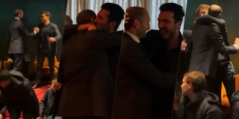 Italia in piedi per Chiellini: che abbracci con Buffon, Chiesa e compagni