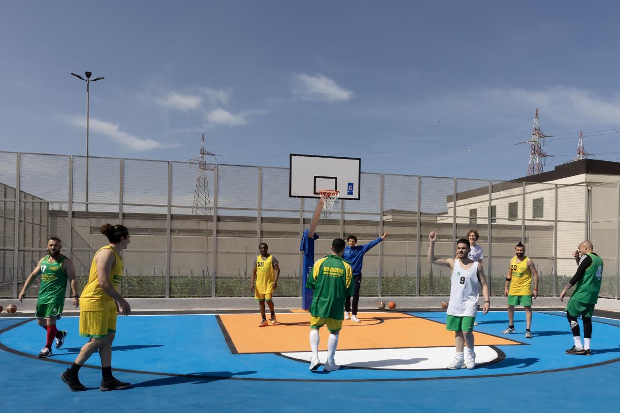 Le seconde opportunità dei detenuti partono dal campo di basket