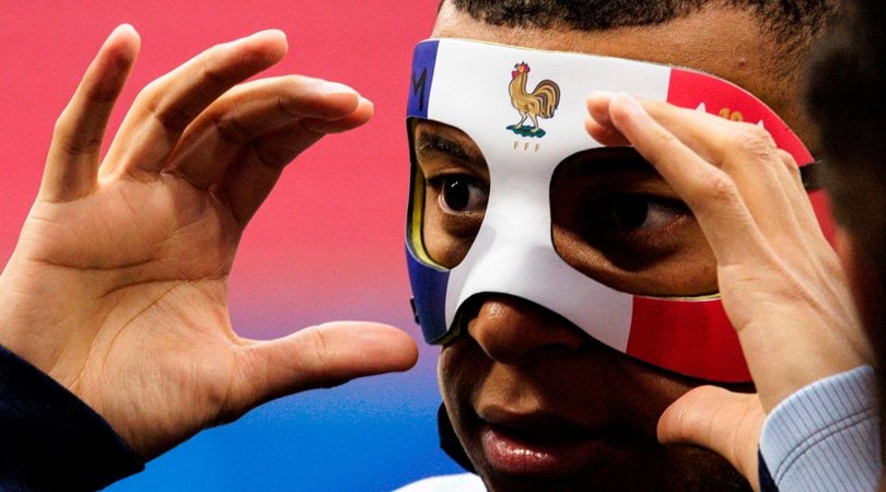 Mbappé indossa la mascherina: il test durante la rifinitura della Francia