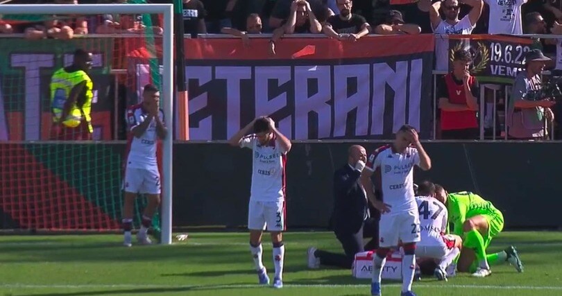 Malinovskyi horror, caviglia spezzata: Gollini lo abbraccia tra le urla