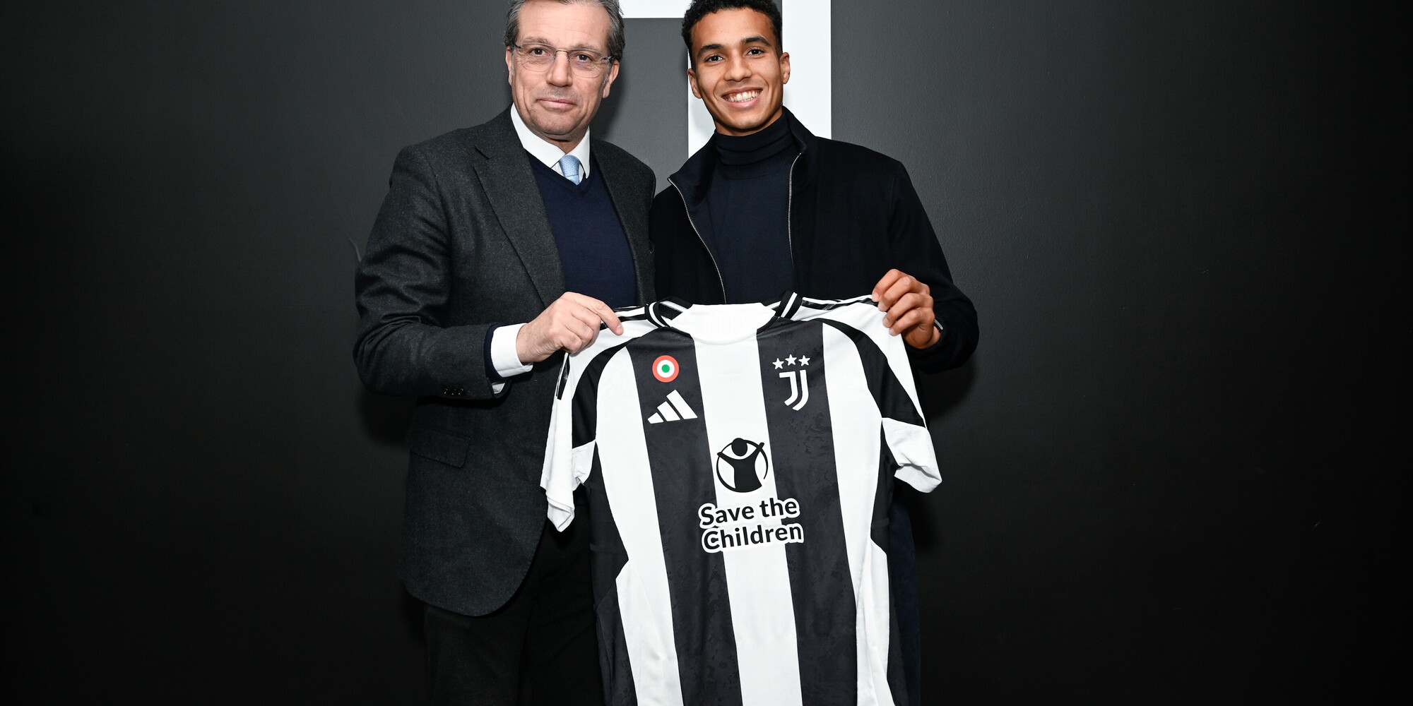 Ecco Alberto Costa: il colpo Juve firma con Giuntoli e svela il numero di maglia!