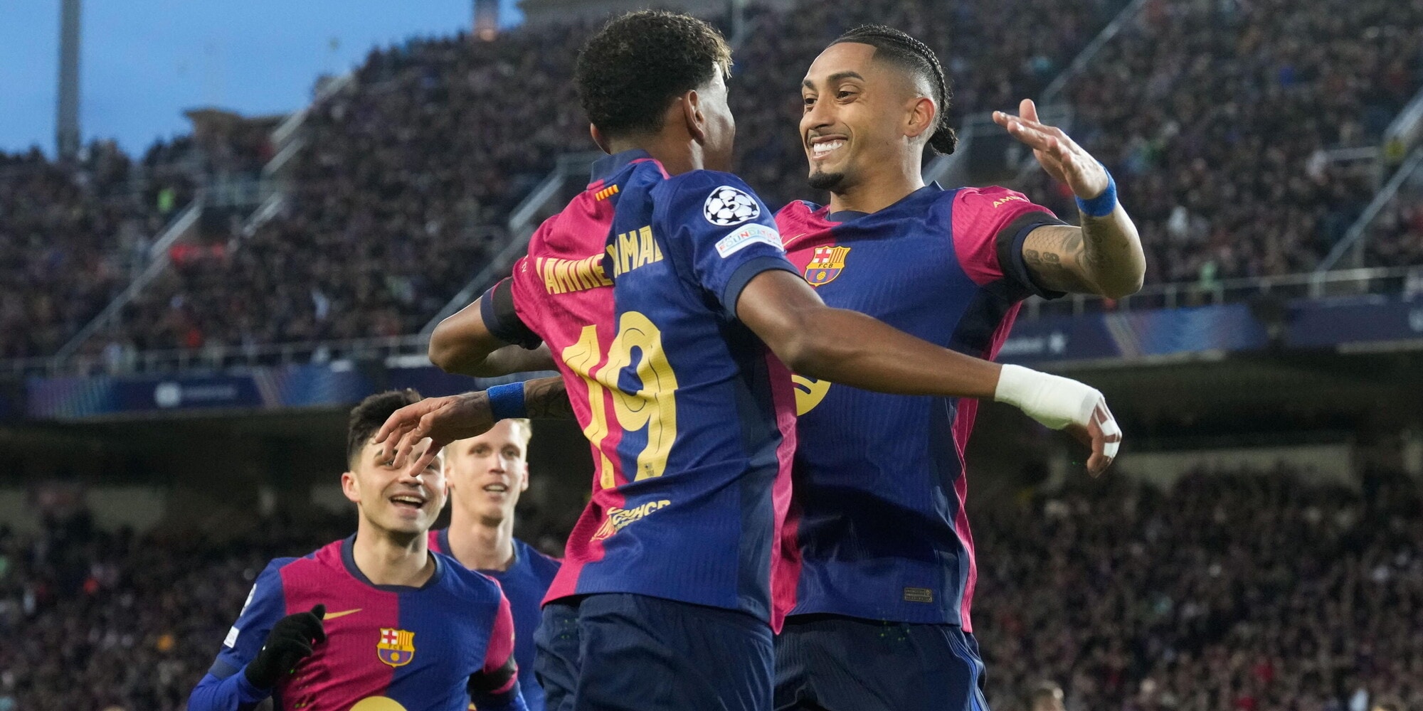 Szczesny para, Yamal e Raphinha segnano: Barcellona ai quarti di Champions
 