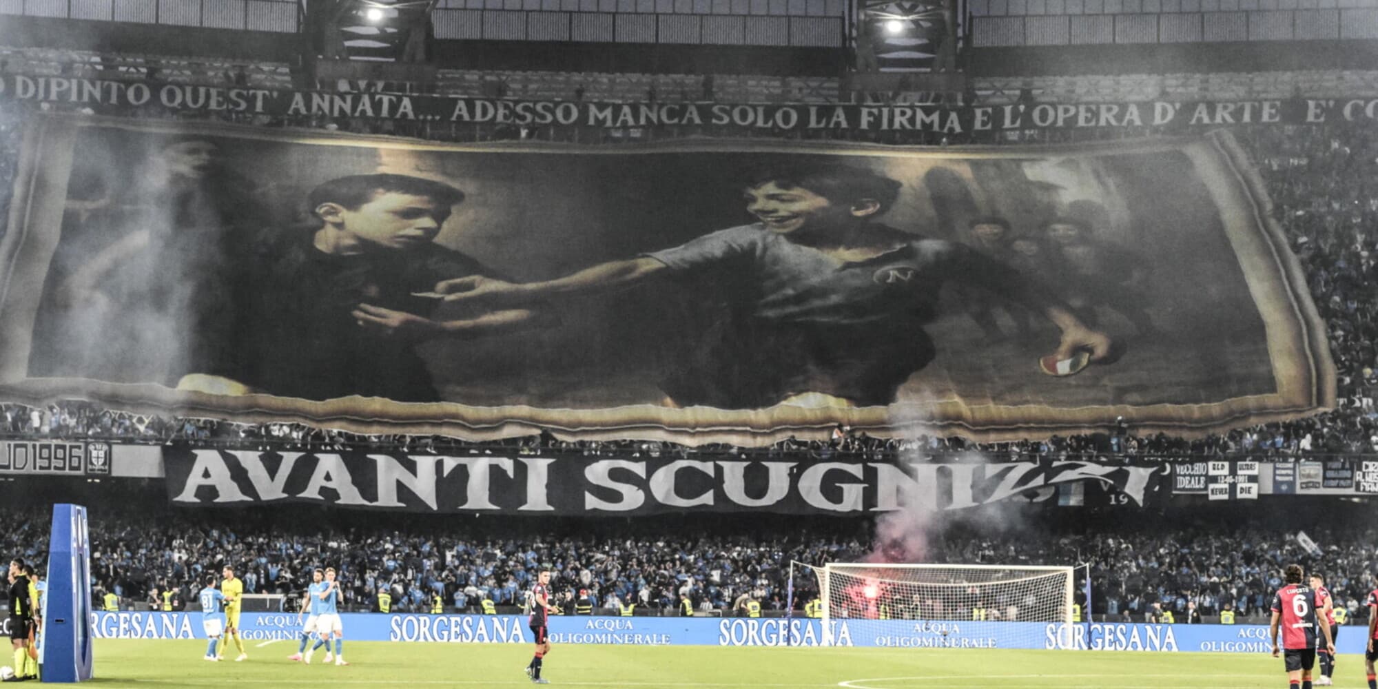 Napoli, la coreografia del Maradona per lo Scudetto soffiato all'Inter
