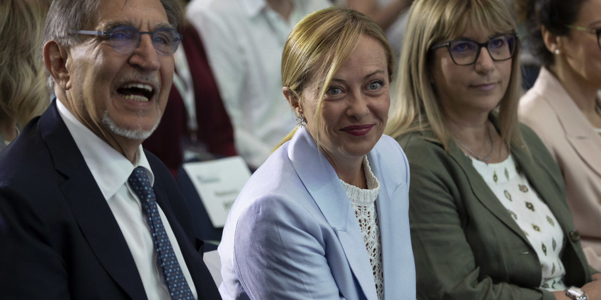 meloni-i-salari-sono-tornati-a-crescere-pi-dell-inflazione