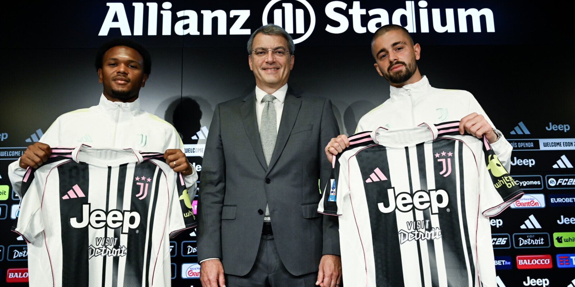 Openda e Zhegrova si presentano: i nuovi acquisti Juve con Comolli allo Stadium