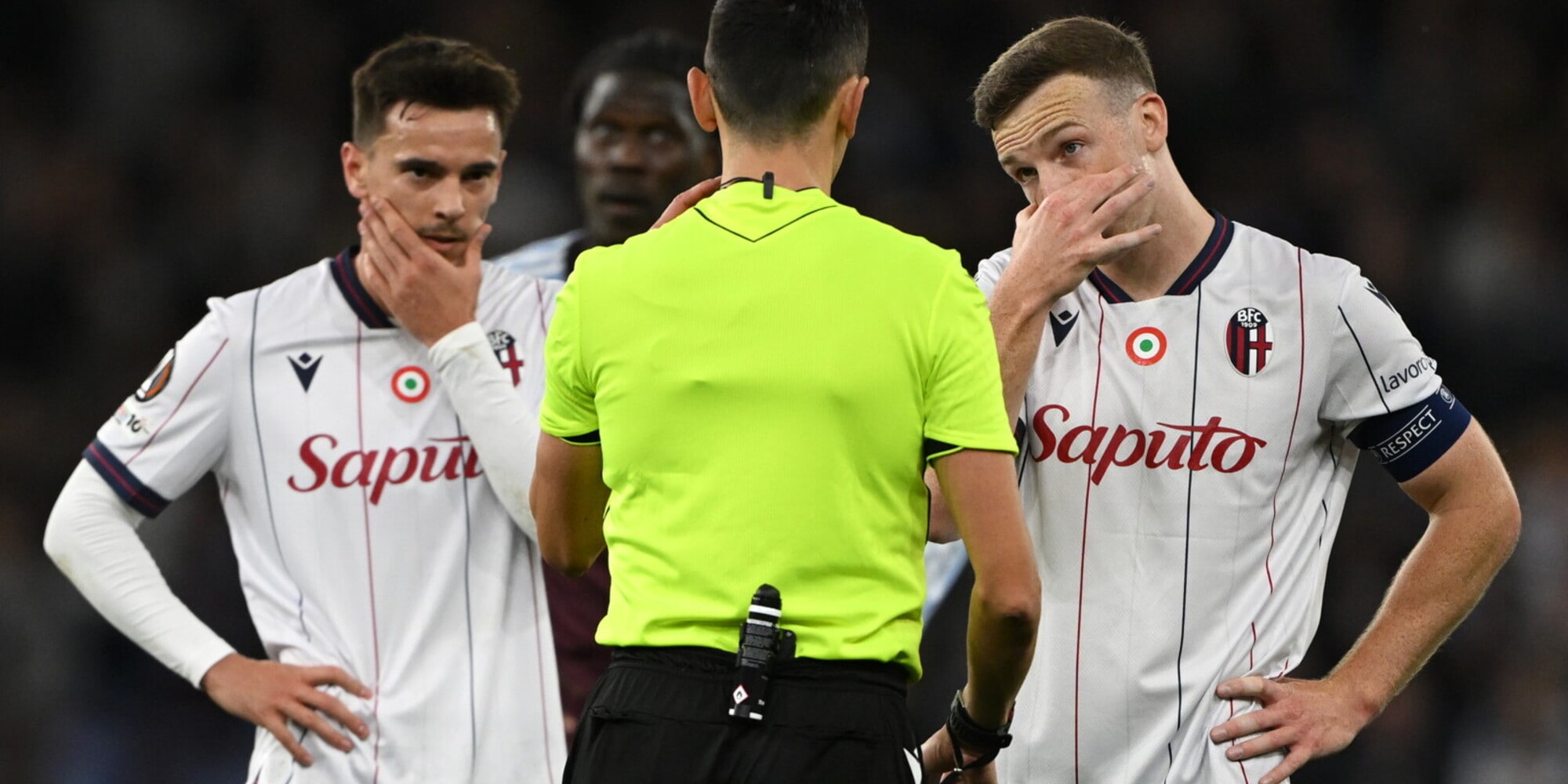 Crollo Bologna a Birmingham: Ravaglia para un rigore, ma l'Aston Villa ne fa quattro