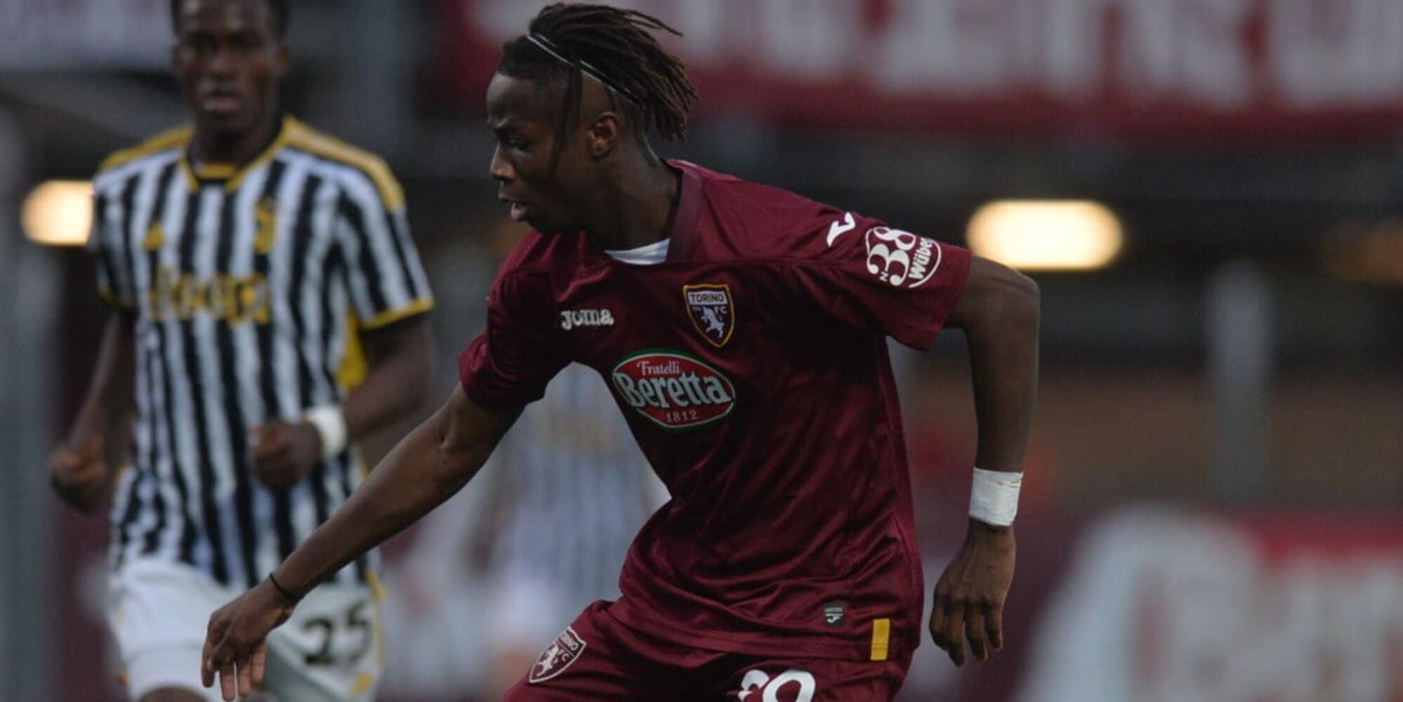 Lucas Perri verso Torino: visite mediche entro domani, prestito dal Leeds da 1 milione con diritto di riscatto a 14 milioni