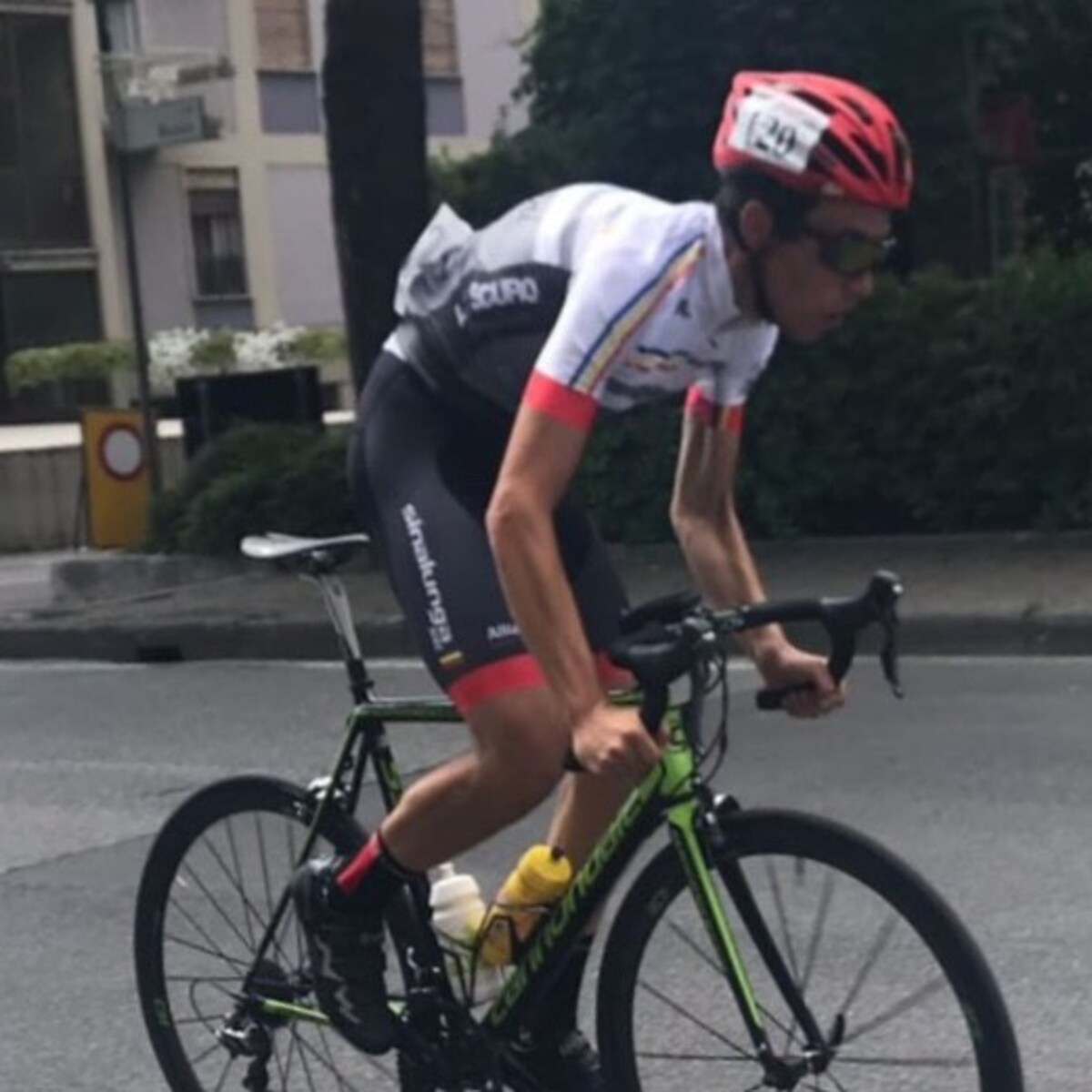 alessandro cresti voglio vivere a tutta