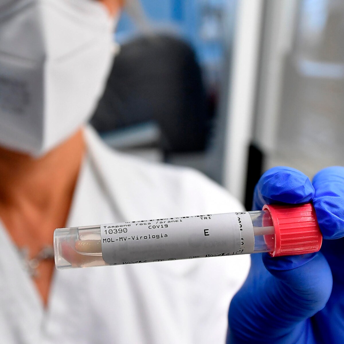 covid l alcol puo ridurre l efficacia del vaccino