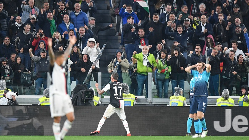 Juventus, Mandzukic evita la sconfitta. Atalanta a un passo dalla Champions