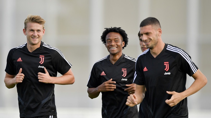 Juve, De Ligt sorride e corre verso l’esordio contro il Napoli