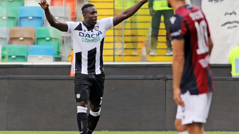 Udinese di misura: decide Okaka