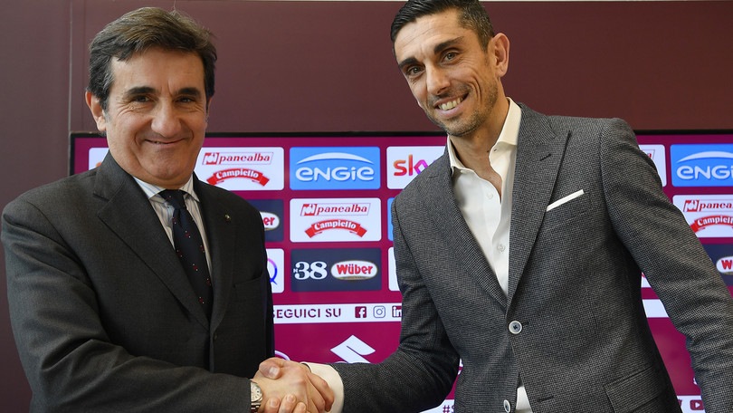 Torino, Cairo presenta Longo