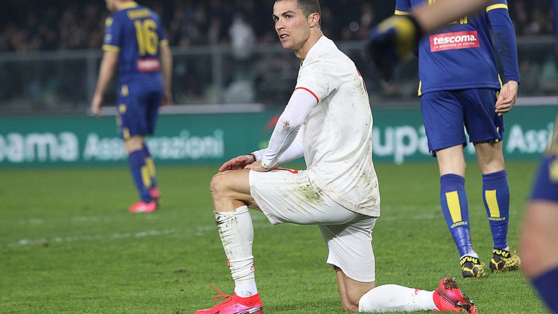 Cristiano Ronaldo, che gioiello! Ma il Verona batte la Juve in rimonta