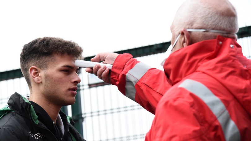 I controlli anti coronavirus prima di Sassuolo-Brescia