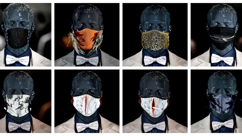 Le mascherine alla moda del sarto Wolfgang Schinke