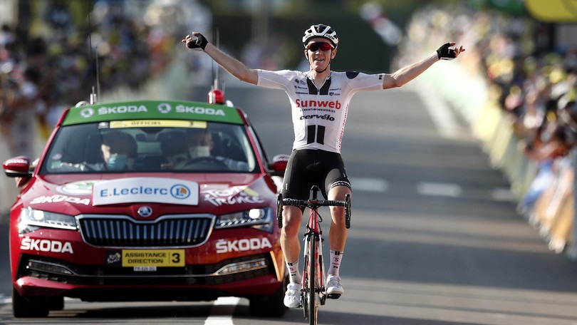 Va ad Andersen la 19ª tappa del Tour de France. Roglic resta leader