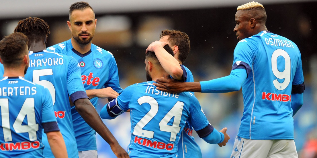 Il Napoli rischia, ma passa: 4-3 al Crotone. Ora la Juve