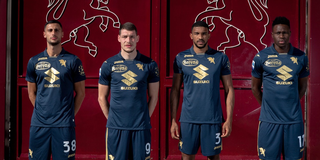 Torino, ecco la terza maglia: torna il logo storico