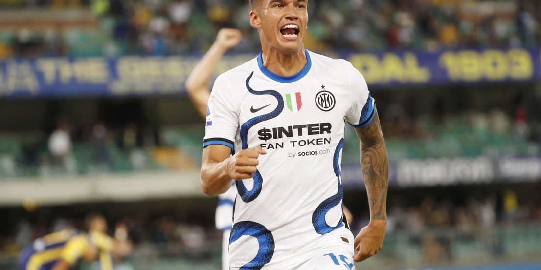 Handanovic sbaglia, Lautaro e Correa rimediano: Inter tris a Verona