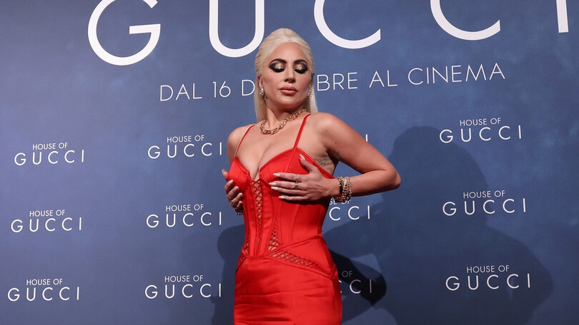 Lady Gaga incanta Milano: il red carpet vip di House of Gucci