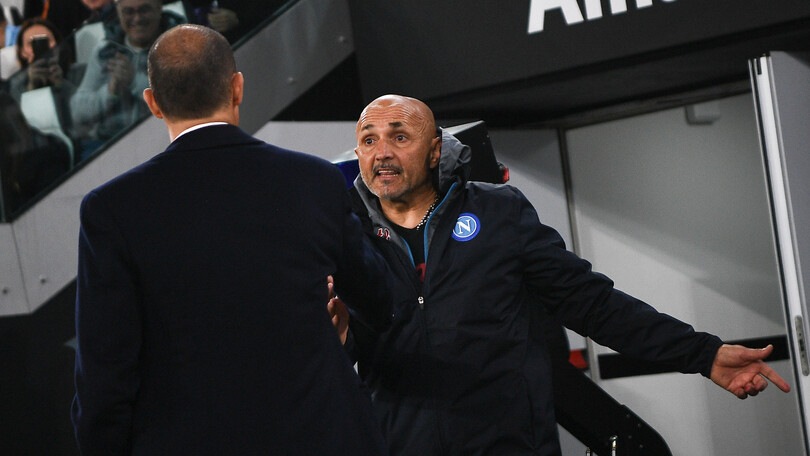 Juve-Napoli, la stretta di mano tra Allegri e Spalletti