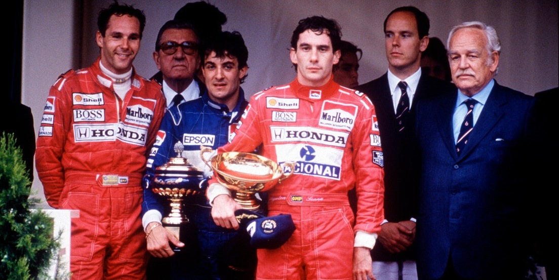 Ayrton Senna, le istantanee di un mito