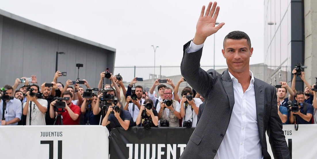 Cristiano Ronaldo, sei anni fa il bagno di folla al J Medical