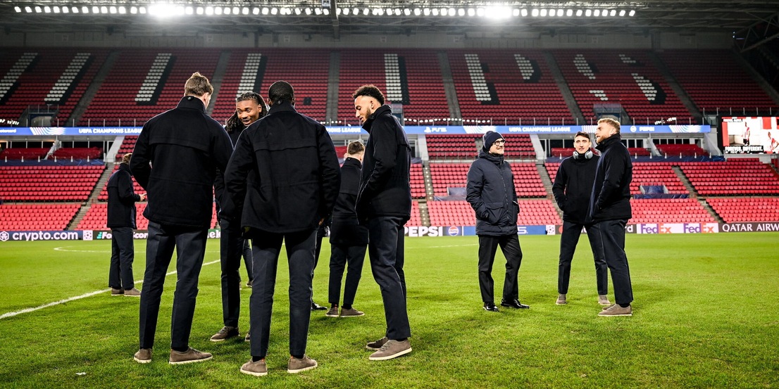 Juve, walk around nello stadio del Psv: sorrisi e concentrazione alla vigilia Champions