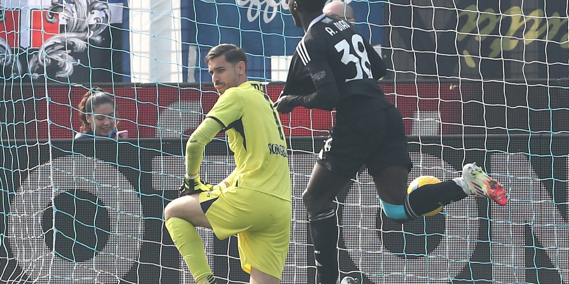 Autogol da incubo e Diao meravigliao, è festa Como: Raspadori non basta al Napoli