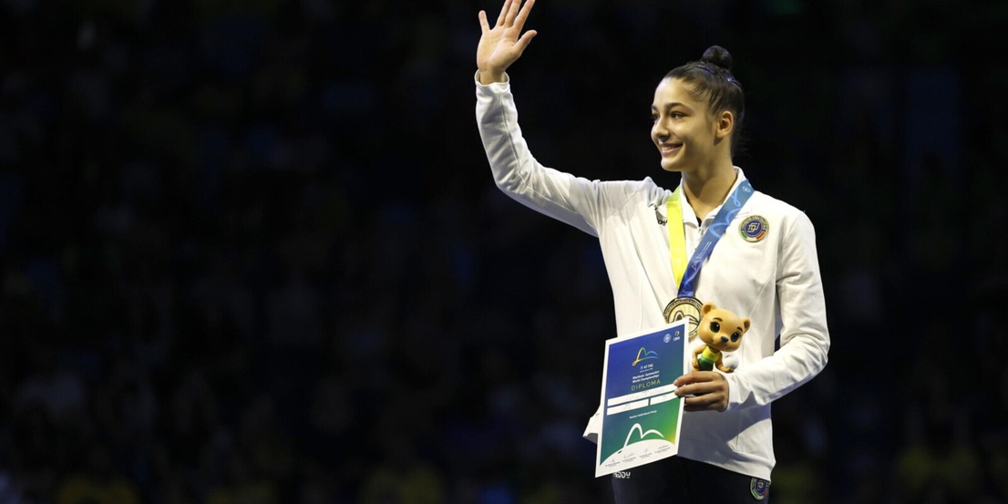 Immensa Raffaeli: 1 oro e 2 bronzi ai mondiali di ginnastica a Rio