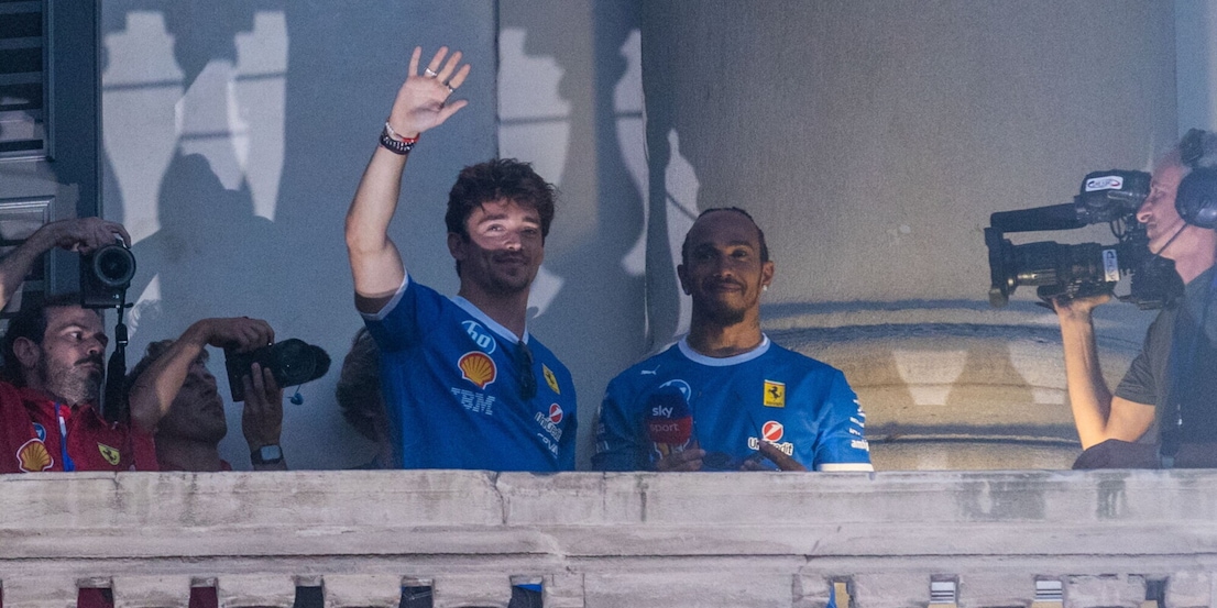 Leclerc e Hamilton in Piazza Duomo: quante emozioni per i tifosi della Ferrari!