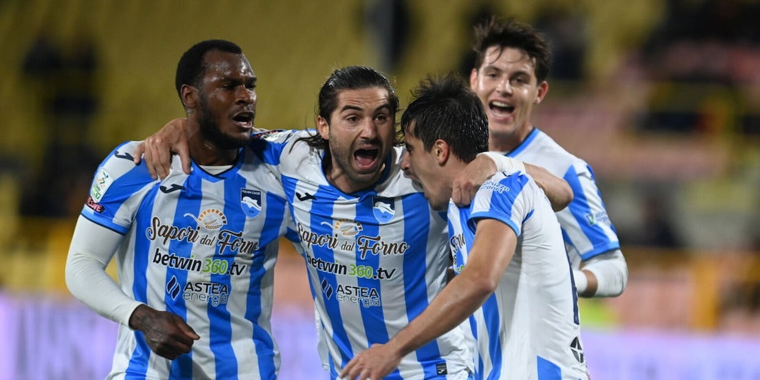 Aquilani raggiunto al 93': doppio Corazza, il Pescara strappa il pari a Catanzaro Aquilani raggiunto al 93': doppio Corazza, il Pescara strappa il pari a Catanzaro