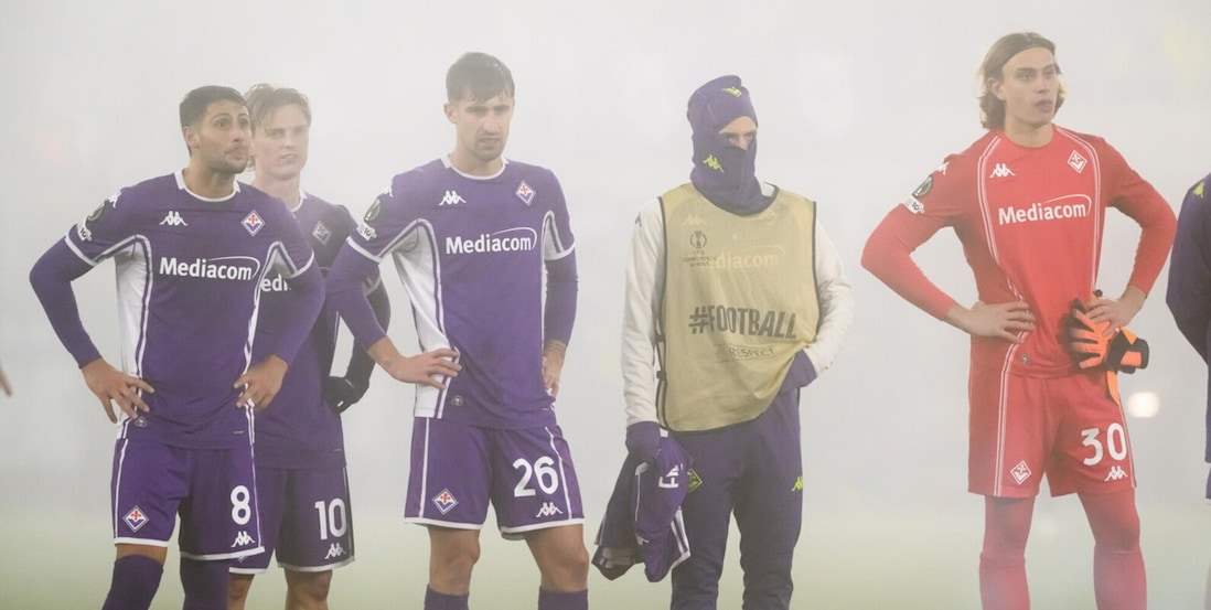 Fiorentina, i tifosi si ribellano: “Calpestati, non ci meritate”. La protesta contro l’Udinese