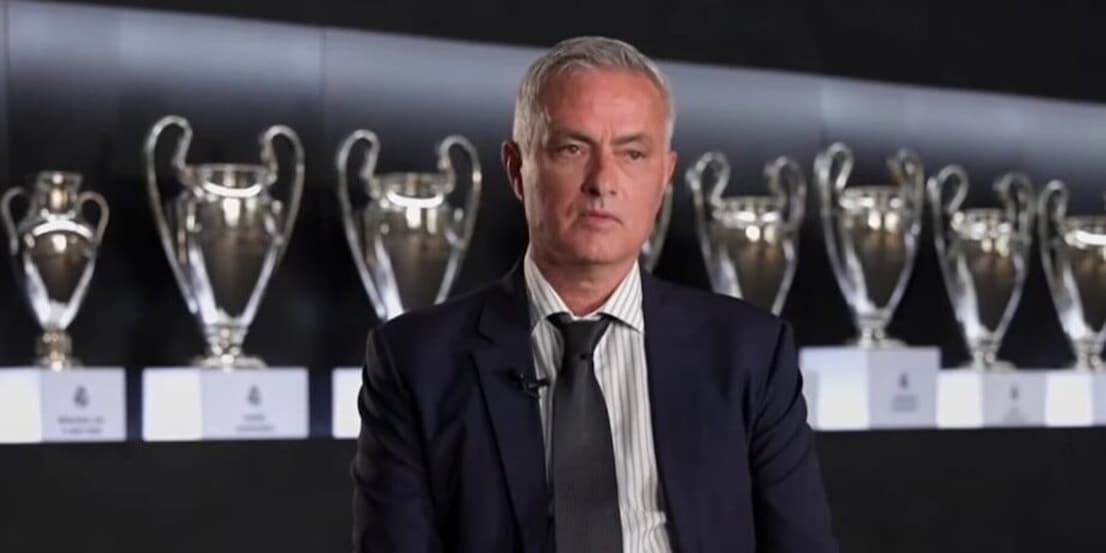 Mourinho si ripresenta al Real Madrid: "Sono uno di voi, lo sono da quando me ne sono andato" Mourinho si ripresenta al Real Madrid: "Sono uno di voi, lo sono da quando me ne sono andato"