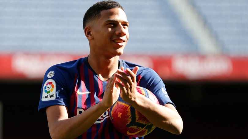 Coronavirus, Todibo del Barcellona positivo: nessun pericolo per la Champions
