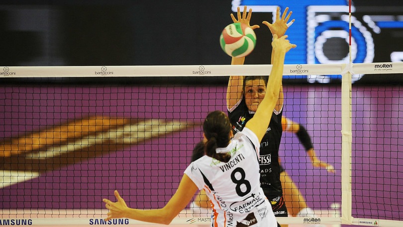 Volley: A2 Femminile, Caserta-Perugia e Soverato-Trento incontri di cartello