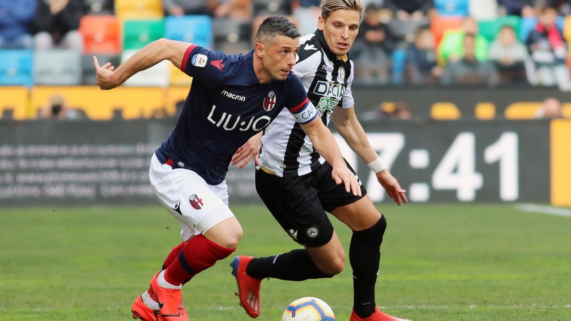Serie A Bologna, Dzemaili in campo per tutto l'allenamento