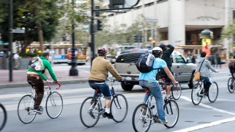 Bici, proposto decreto legge per targhe e assicurazioni
