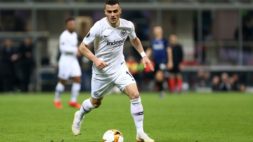 Bundesliga: l'Eintracht batte lo Stoccarda, lo Schalke 04 respira