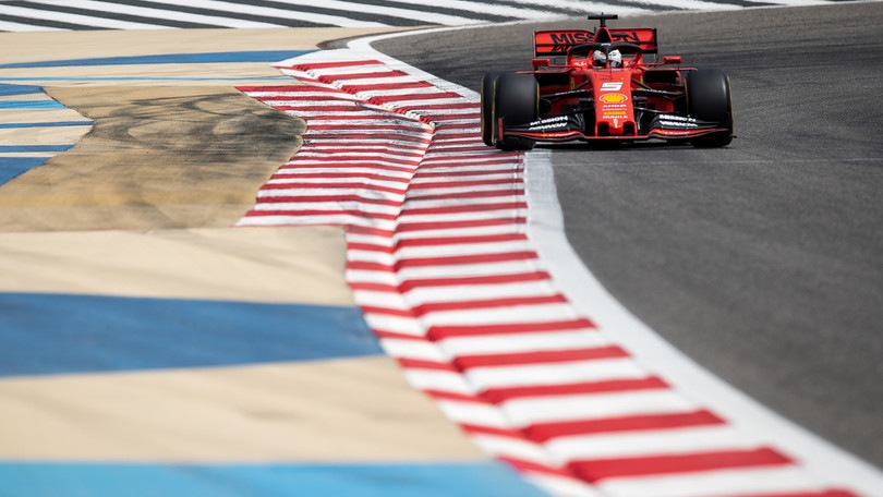 F1, test Bahrain: Vettel il più veloce nella prima parte