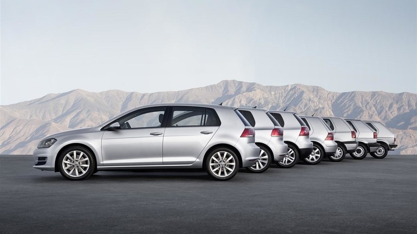Volkswagen Golf, il mito compie 45 anni