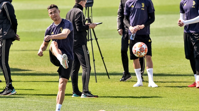 Juve, Chiellini ed Emre Can non sono scesi in campo per la rifinitura. Ronaldo si è allenato