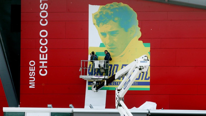 F1, "Ayrton Magico": a Imola una mostra su Senna