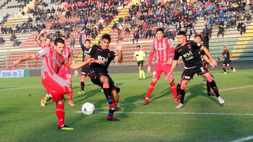 Serie B, probabili formazioni e diretta dalle 15. Dove vederla in tv
