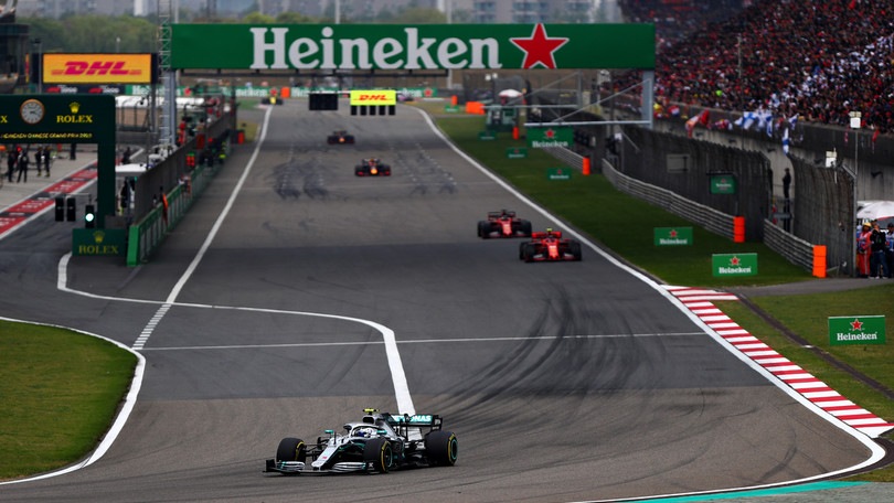 F1 Gp Cina: doppietta Mercedes, Vettel terzo al traguardo